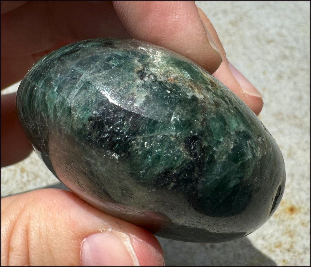 Blue-Green Madagascar APATITE Palm Stone - Release anxiety, Increase intuition