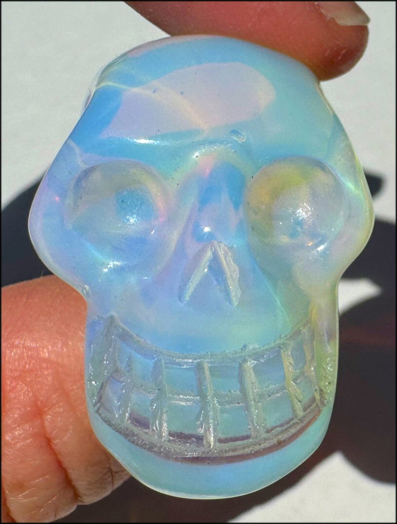 Small OPALITE Crystal Skull - Remove blocks, Promote Emotional strength