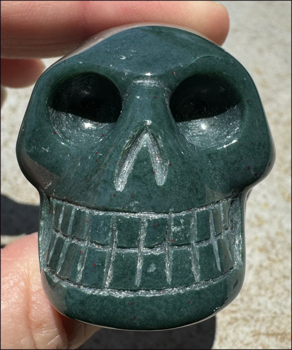 Bloodstone CRYSTAL SKULL - Emotional cleansing, Courage - with Synergy 9+ yrs