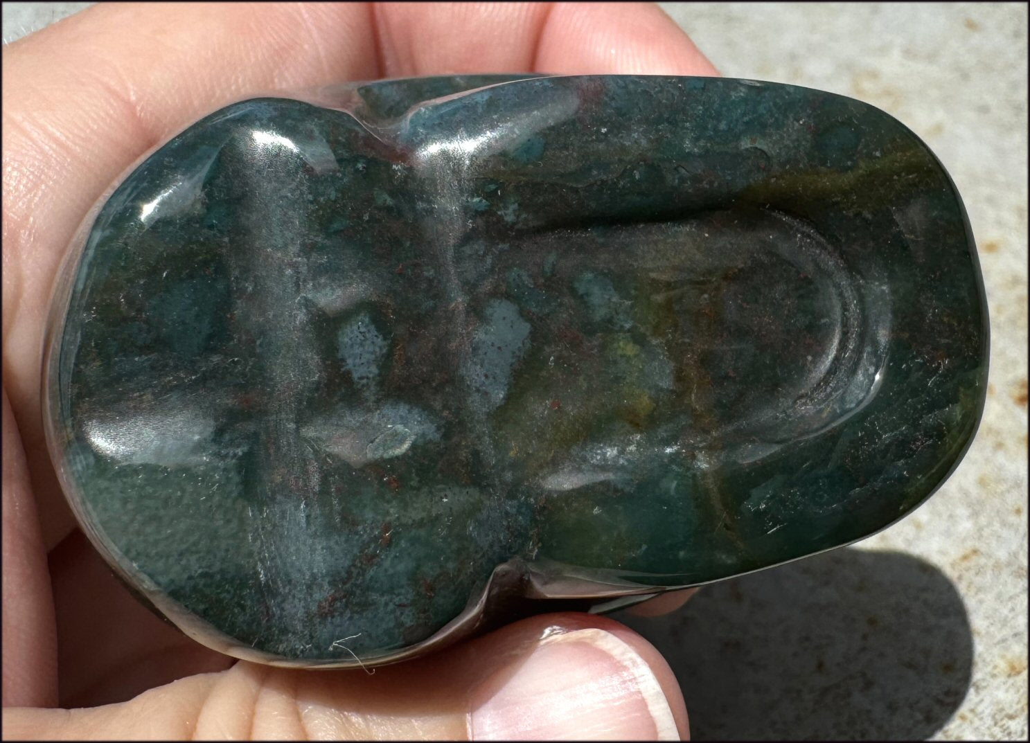 Bloodstone CRYSTAL SKULL - Emotional cleansing, Courage - with Synergy 10+ years