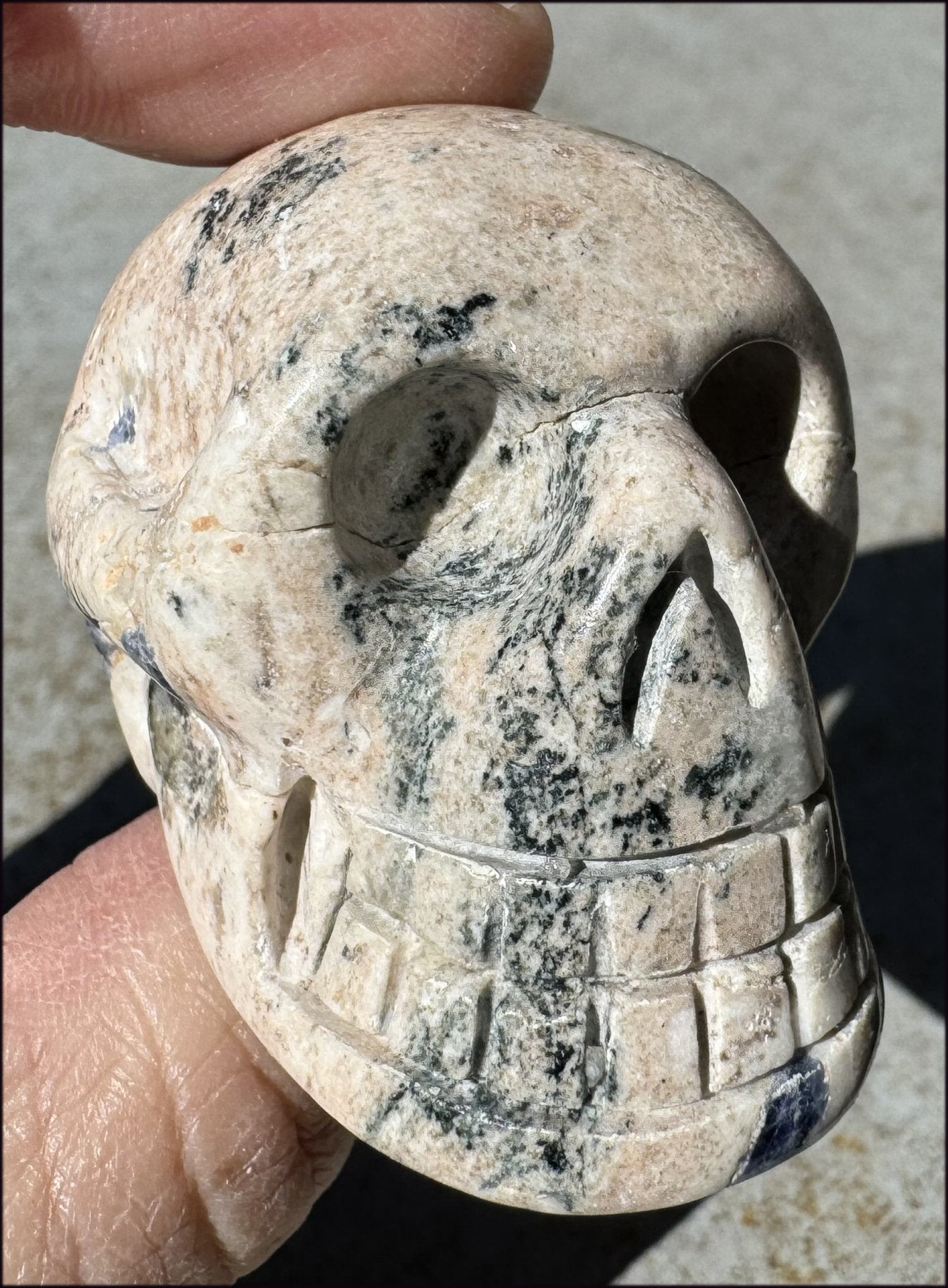 Weird SODALITE Crystal Skull - Connect Head+Heart - with Synergy 15+ years